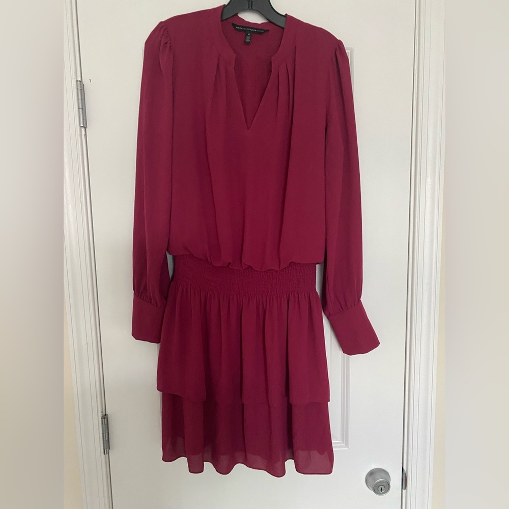 White House Black Market Dress , sz Med , Color - Marroon